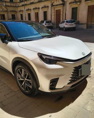Lexus LBX Cool 2WD giugno 2024