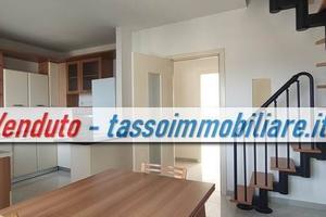Appartamento di 139 m² con 4 locali e box auto a O