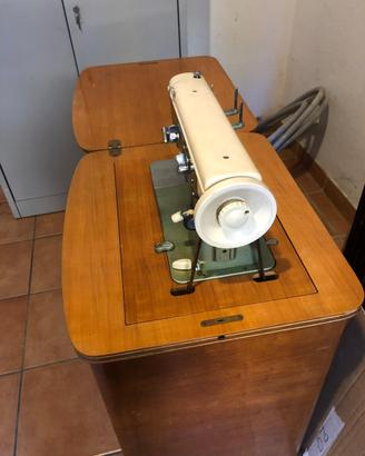 Macchina da cucire GRITZNER vintage