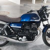 Moto Guzzi V7 850 Special Centenario 