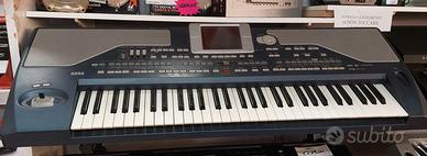 Tastiera Korg PA 800