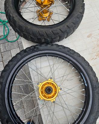 RUOTE COMPLETE TÉNÉRÉ 700