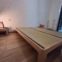 Letto matrimoniale e comodini  in faggio
