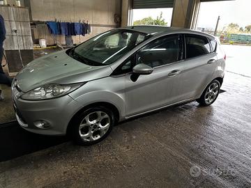 Ford fiesta titanium 1.4 68cv