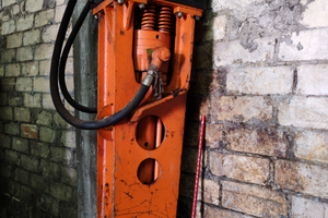 Martellone Escavatore,e pompe idrauliche Altese 50