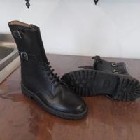 Anfibi tipo militare