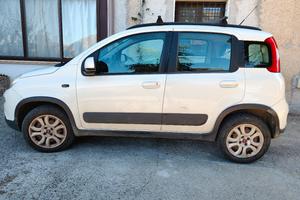 Fiat Panda 1.3 MJT 75 CV 4x4 con ELD