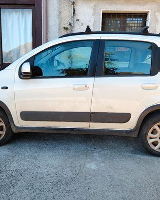 Fiat Panda 1.3 MJT 75 CV 4x4 con ELD