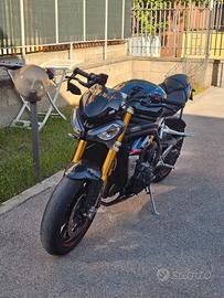 Triumph Speed triple 1200