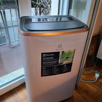 Condizionatore portatile ChillFlex Pro EXP26U758CW