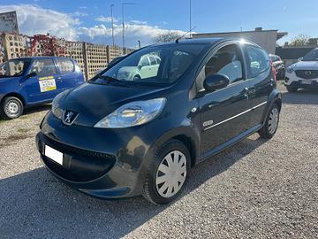 Peugeot 107 1.0 68CV 5p. Urban Move NEOPATENTATI