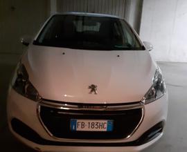 Peugeot 208 - 2015