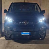 Nuovo Peugeot Traveller Business 7 posti long 2025