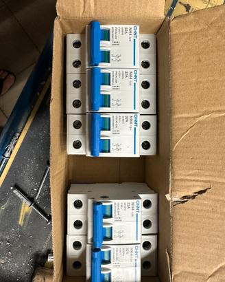 CHINT SEZIONATORE 2x32A