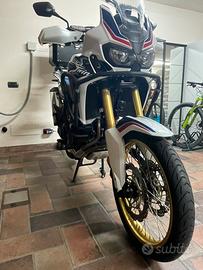 Moto Honda Africa Twin 1000 DCT