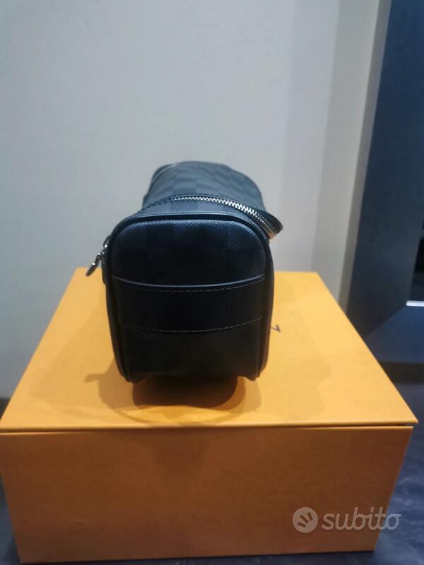 Beauty case uomo louis vuitton hotsell