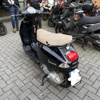 Vespa 125 Nera