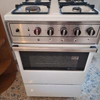 cucina piano cottura forno 4 fuochi 