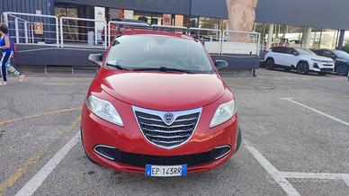 Lancia-Ypslon 1.2 8v Oro 69CV