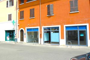 NEGOZIO A BAGNOLO MELLA