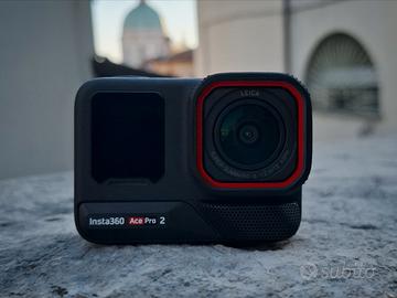 insta360 ace pro 2 + scheda 128 gb + assicurazione
