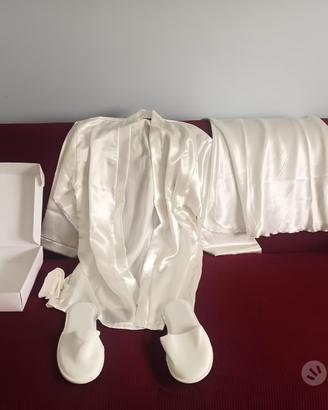 Kit Sposa vestaglia, sottoveste e ciabatte NUOVO