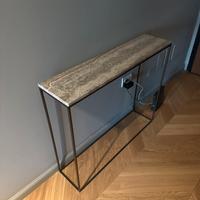 Consolle con ripiano in travertino