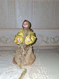 Angelo in terracotta dipinto a mano