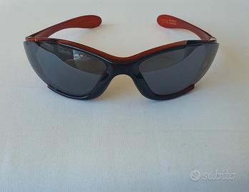 decathlon Occhiali da sole rossi stile sportivo a 