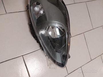 Faro Fiat Grande Punto 2009