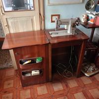 macchina da cucire d'epoca 