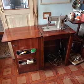 macchina da cucire d'epoca 