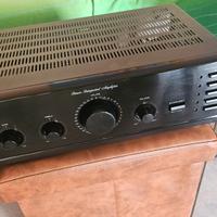 Amplificatore integrato Akai AM-17