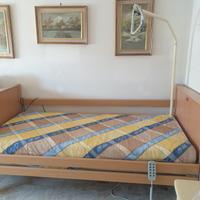 Letto ospedaliero elettrico nuovo e m.antidecubito