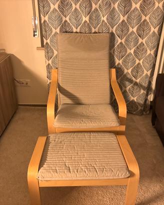 Poltrona IKEA Poäng + panchetto 160€