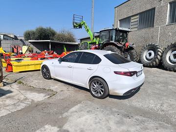 ALFA GIULIA 2.0 BENZINA 200 CV