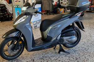 Honda SH 300i Air Force