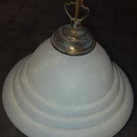 Lampadario in vetro bianco e rame 