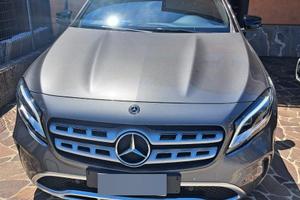 MERCEDES GLA