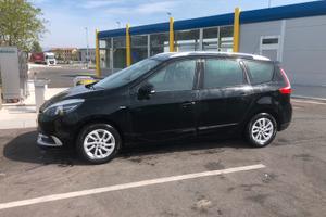 Renault scenic 2015