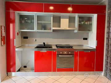 Cucina Scavolini lineare con isola