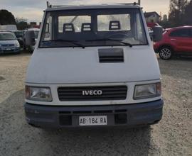 Iveco Daily 30.8 2.5 Diesel PC Cabinato
