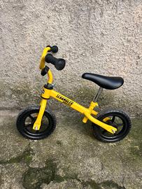 Bicicletta Chicco Scrambler Ducati balance gialla