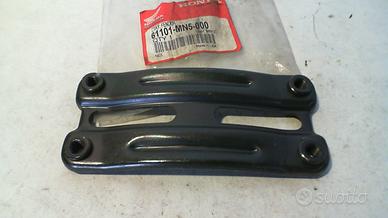 SUPPORTO PARAFANGO ANTERIORE GOLD WING 1500 88/00 