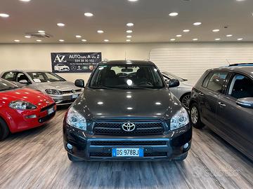 Toyota RAV4 2.2 D-4D 136 CV Luxury