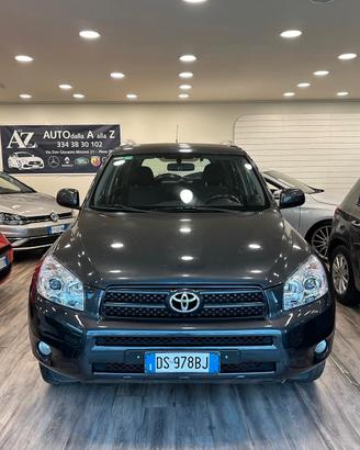 Toyota RAV4 2.2 D-4D 136 CV Luxury