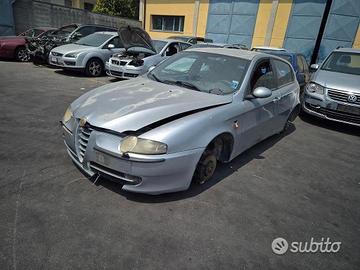Alfa Romeo 147 5 Porte Demolita - Per Ricambi