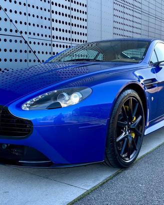 ASTON MARTIN VANTAGE S V8 SPORTSHIFT II CARBON