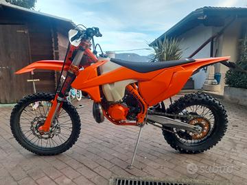 KTM 300 EXC six days my '19