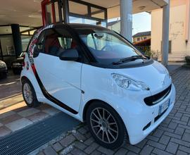 Smart ForTwo 800 40 kW coupé pulse cdi BOOK SERVIC